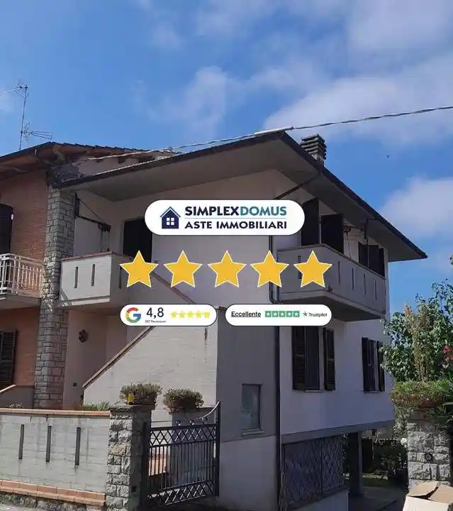 Appartamento in vendita a Sinalunga