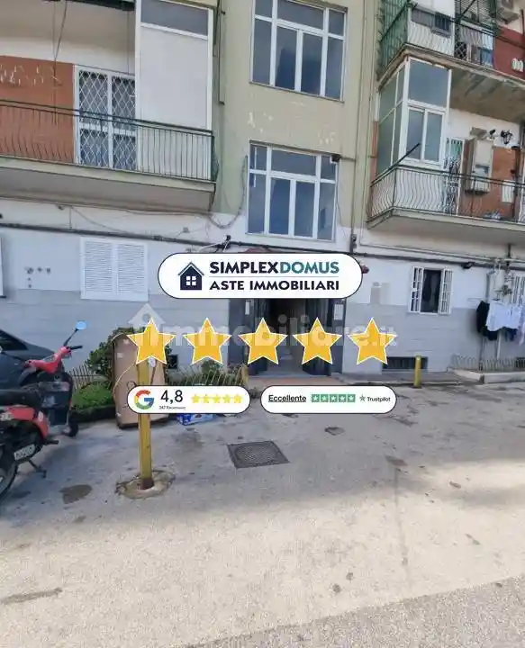 Appartamento in vendita a Napoli