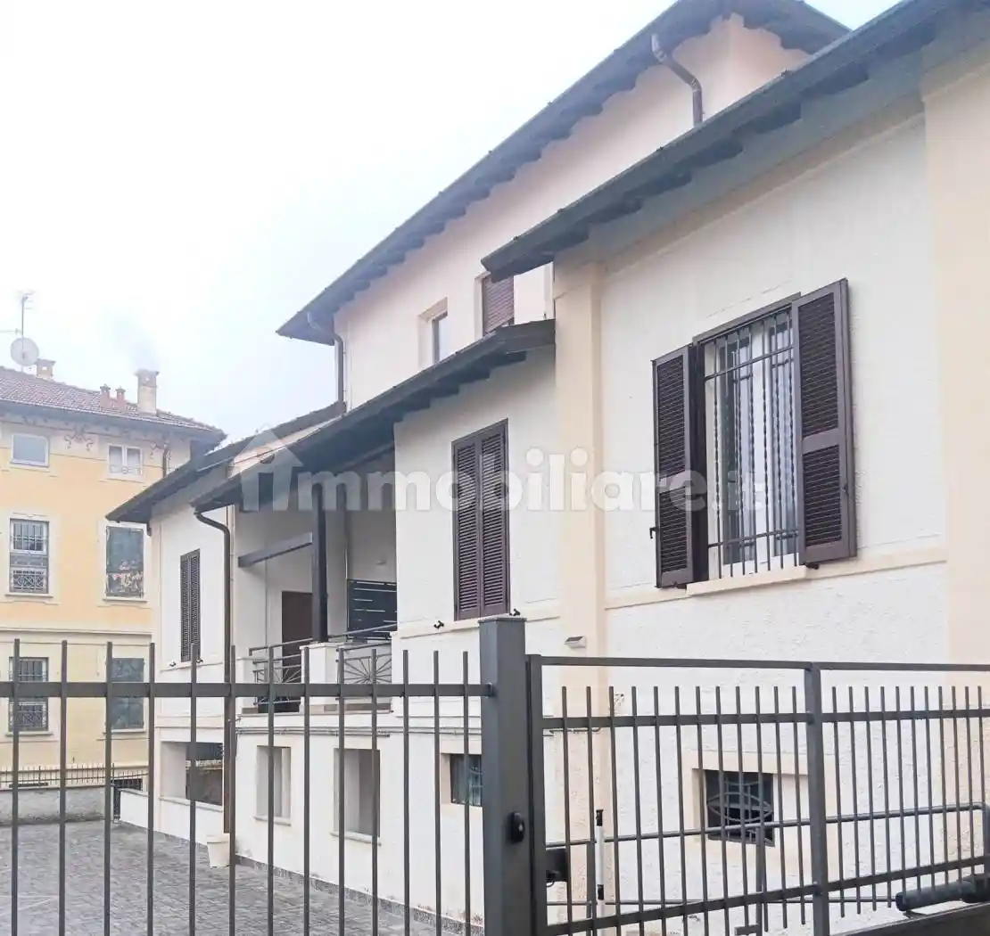 Appartamento in affitto a Varese