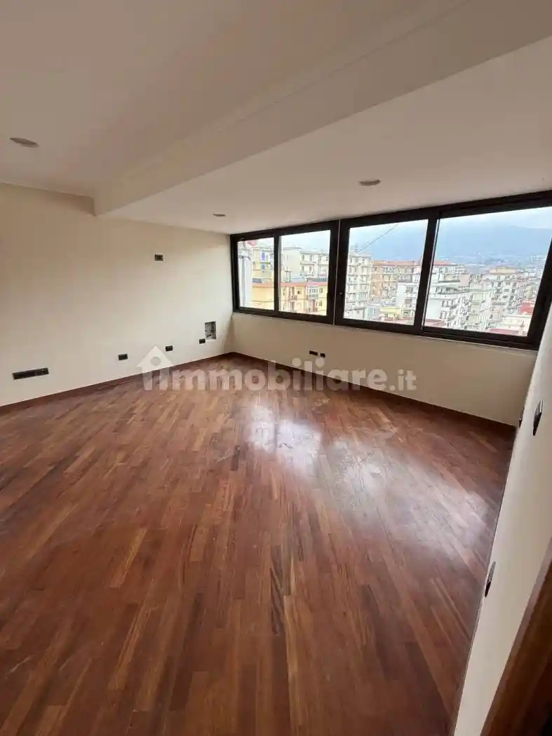 Appartamento in affitto a Salerno