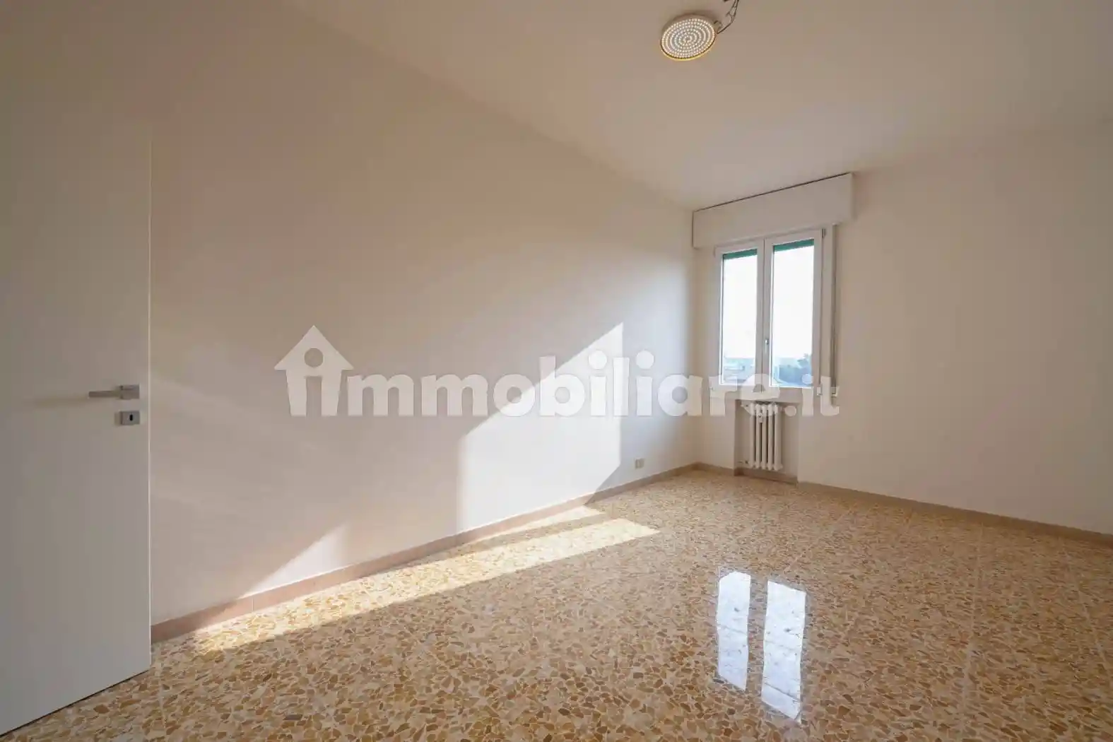 Appartamento in vendita a Modena