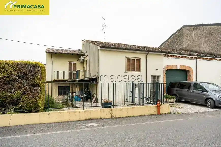 Rustico - Casale in vendita a Lavagno