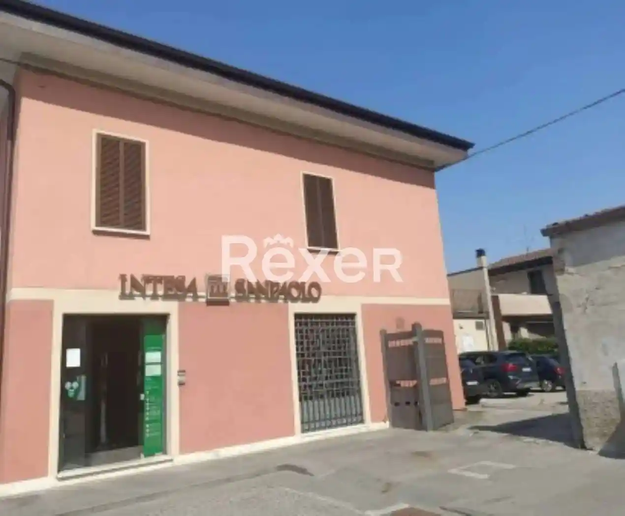 Appartamento in vendita a Dello