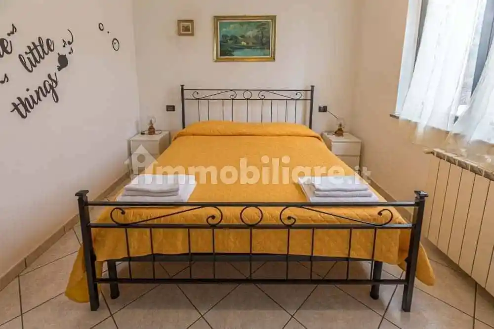 Appartamento in affitto a Fara Novarese