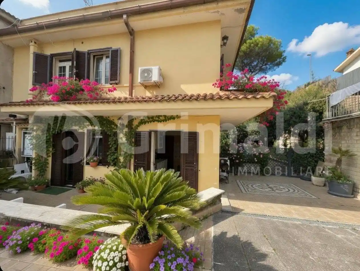 Villa in vendita a Roma