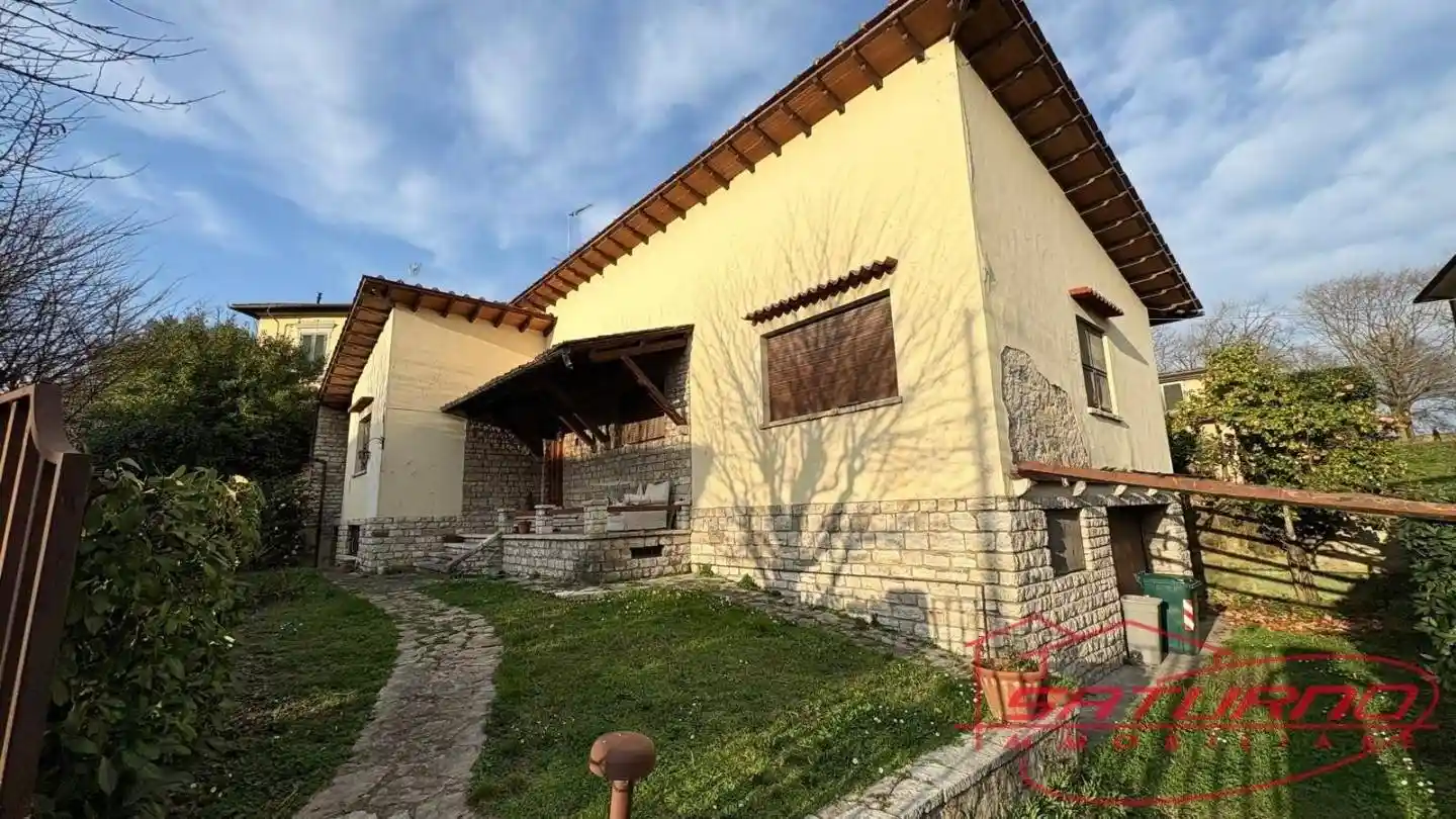 Villa in vendita a Lucca