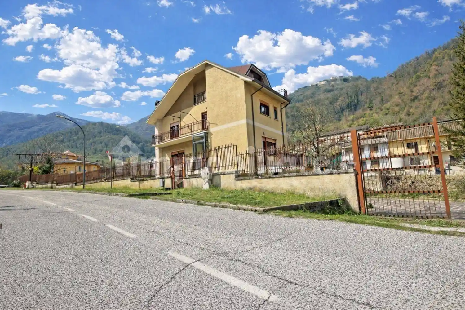 Villa in vendita a Canistro