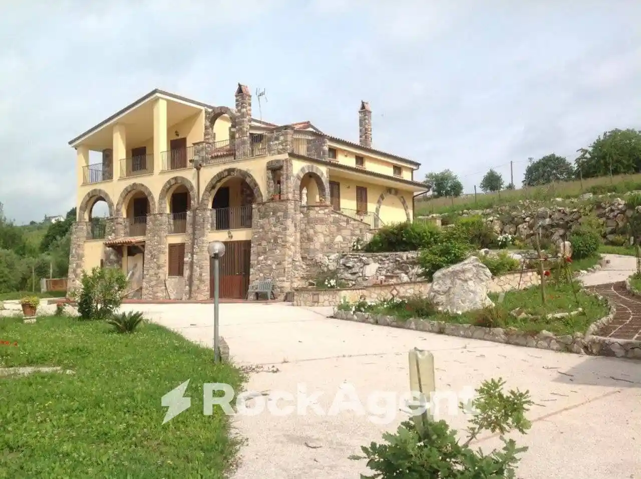 Villa in vendita a Castel Campagnano