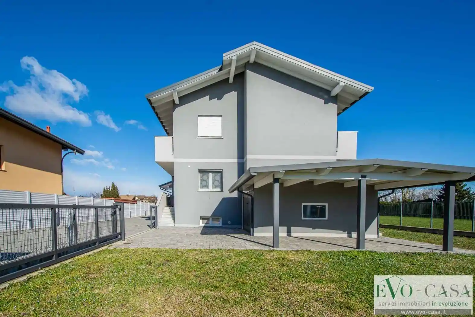 Appartamento in vendita a Magnago