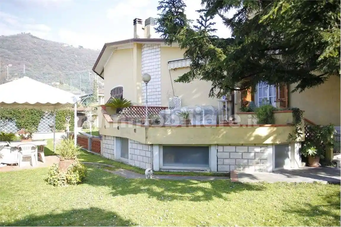 Appartamento in vendita a Carrara