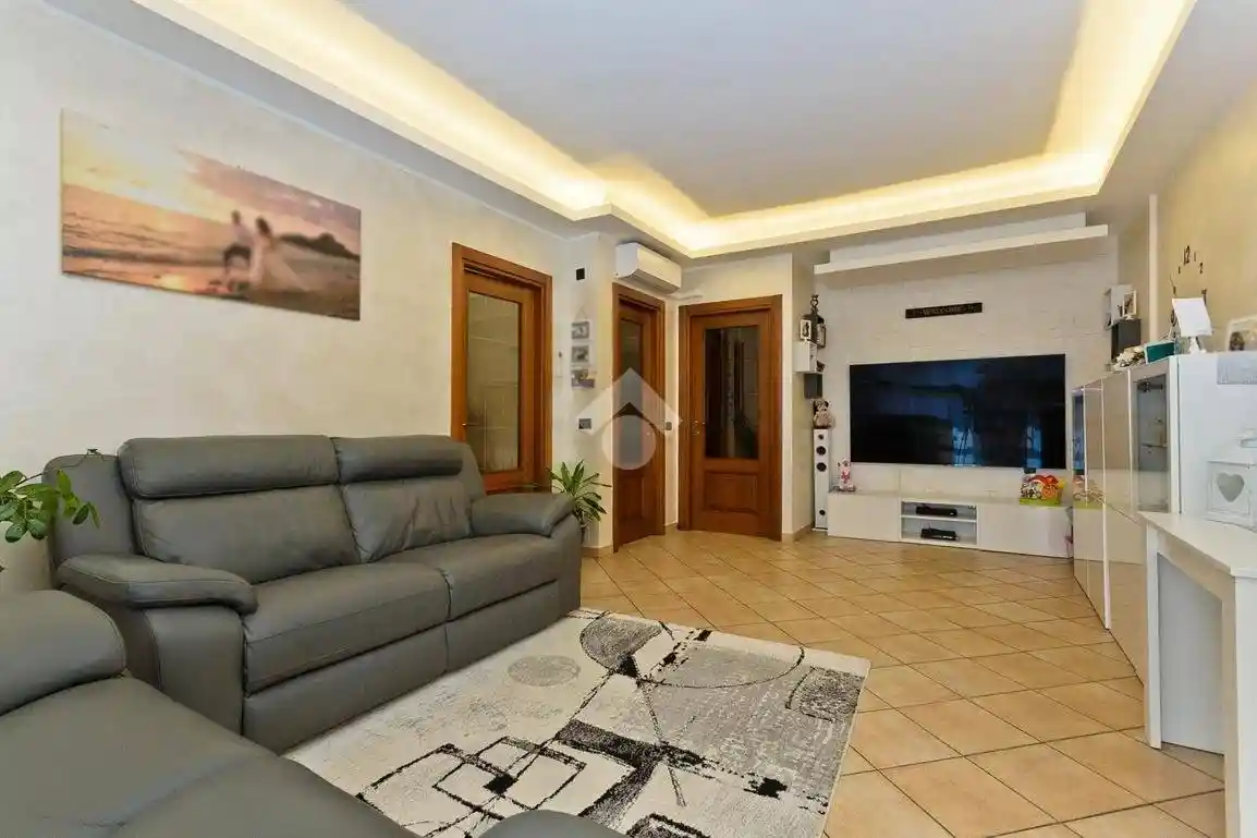 Appartamento in vendita a Riva Presso Chieri