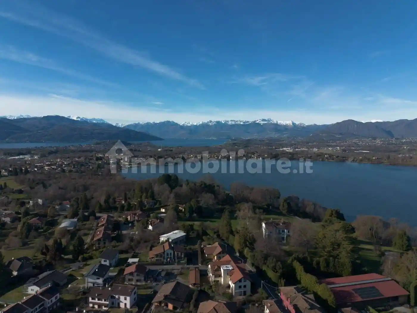 Palazzo - Edificio in vendita a Cadrezzate con Osmate