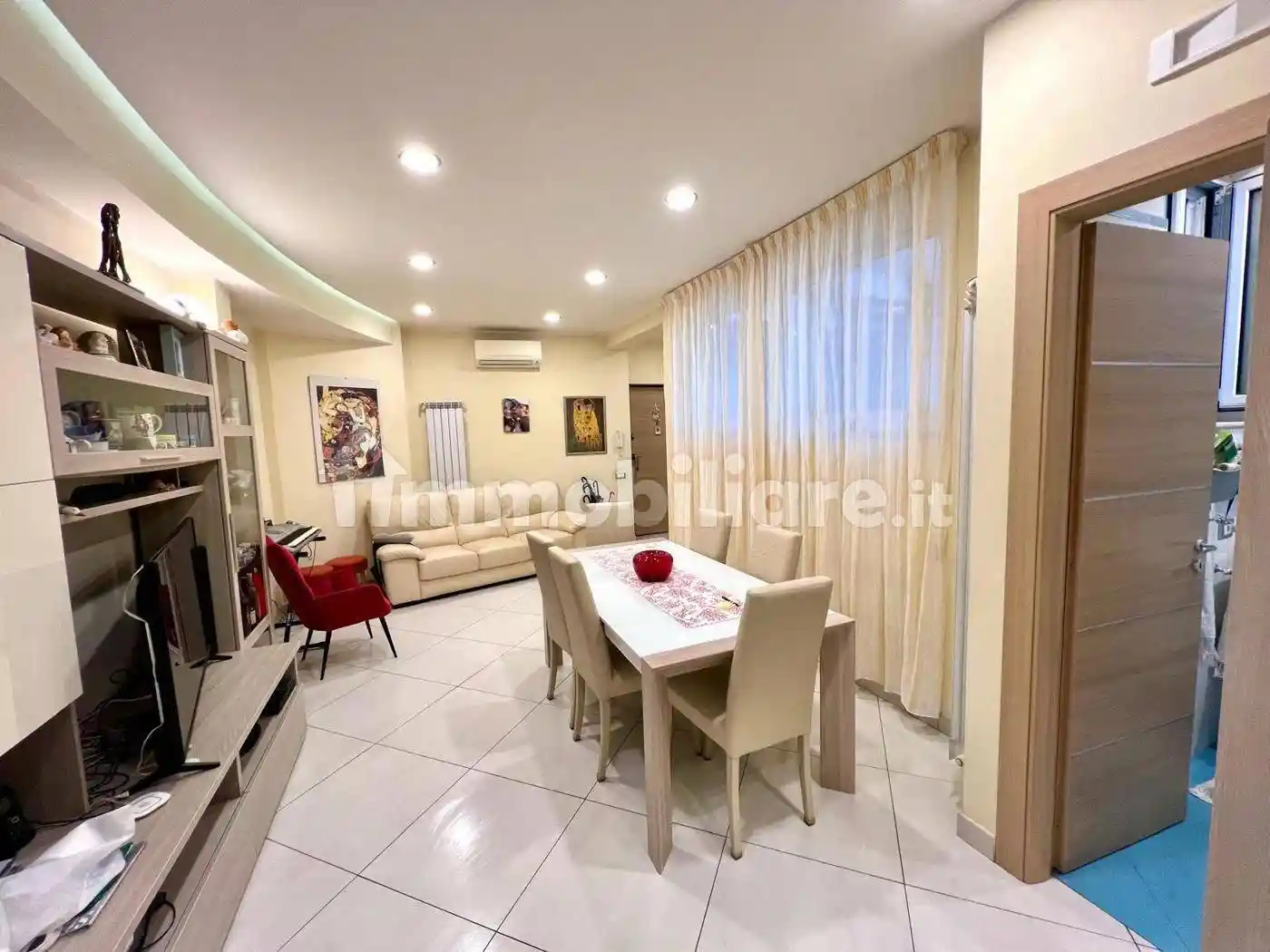 Appartamento in vendita a Napoli