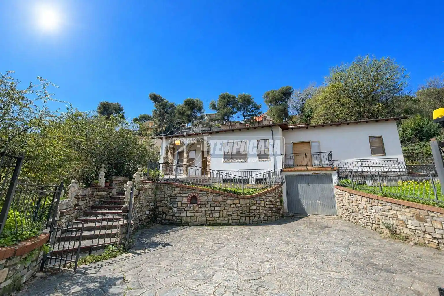 Appartamento in vendita a Andora