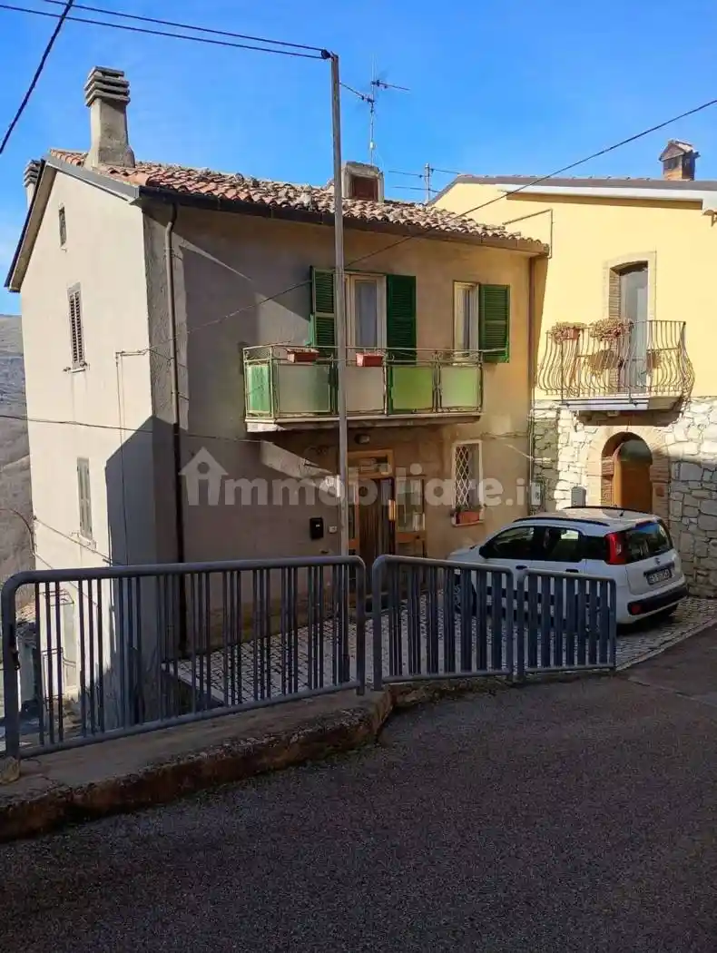 Villa in vendita a Carunchio