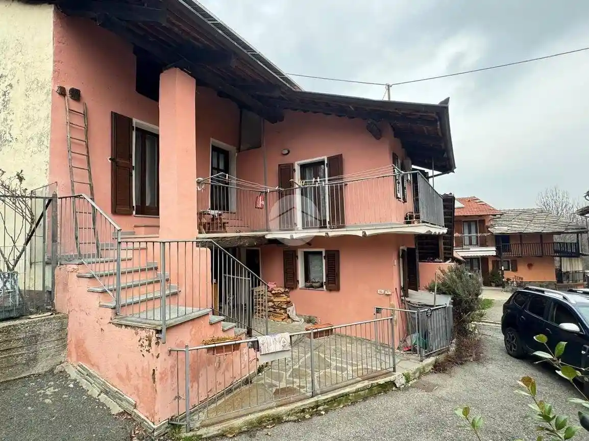 Casa indipendente in affitto a Giaveno