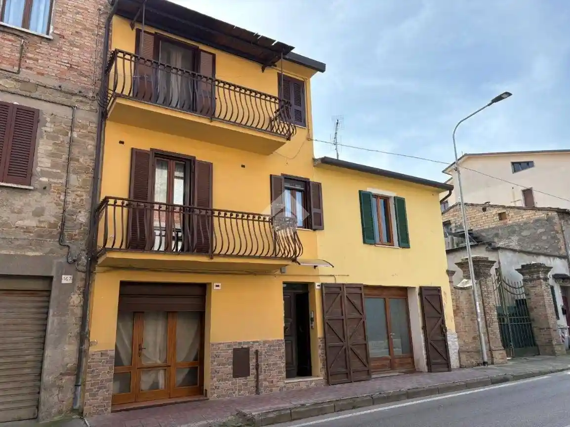 Casa indipendente in vendita a Perugia
