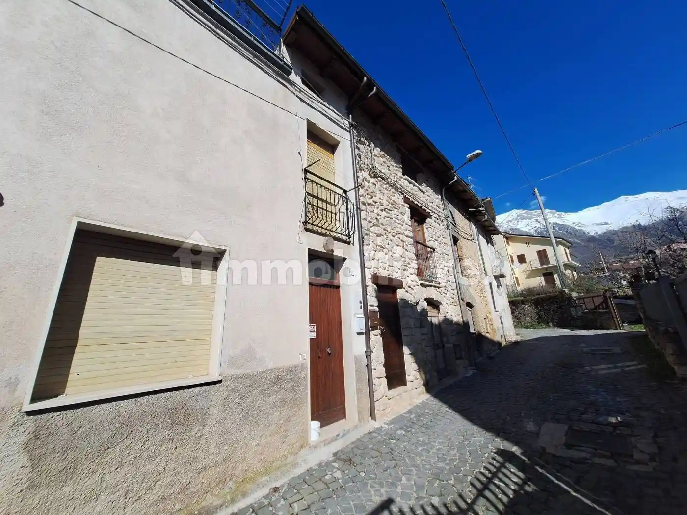 Casa indipendente in vendita a L'Aquila