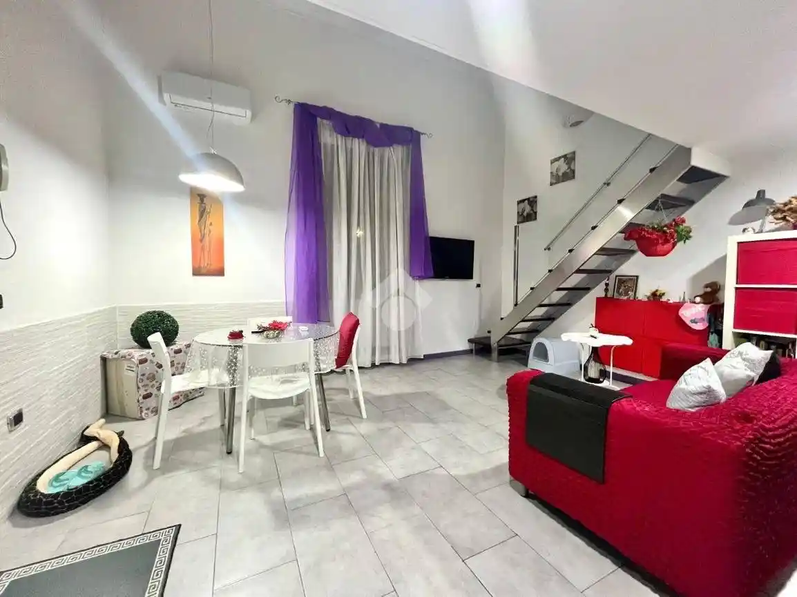 Appartamento in vendita a Napoli