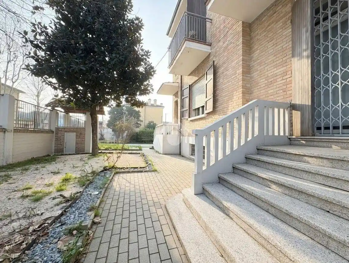 Villa in vendita a Ravenna