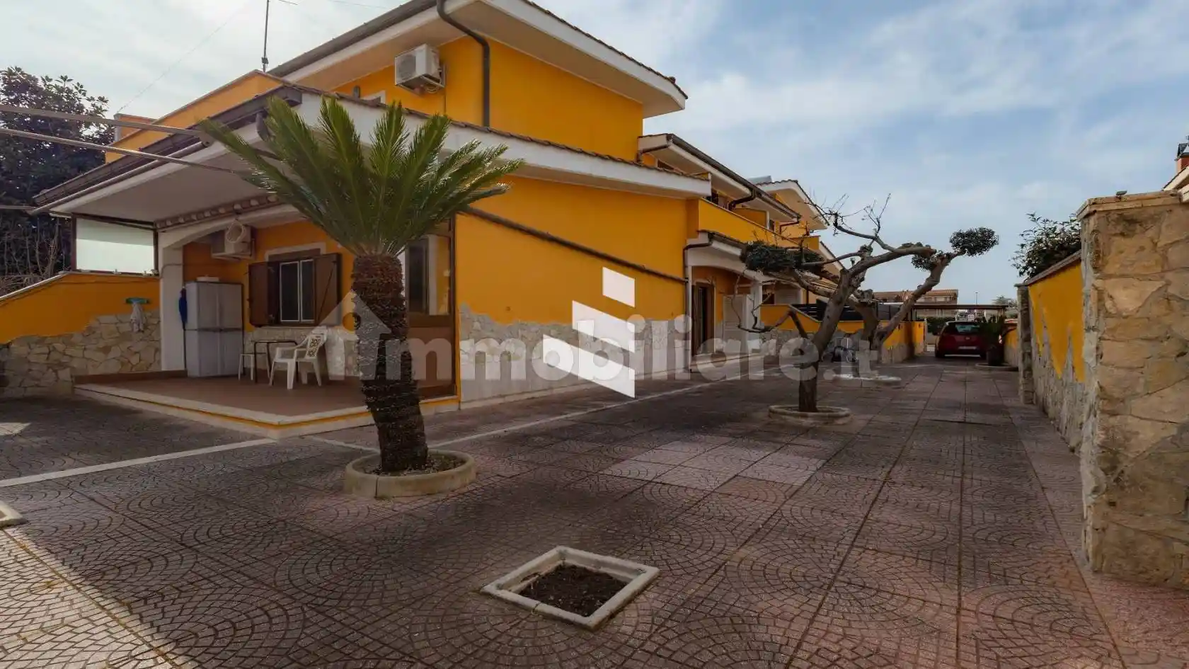 Villetta a schiera in vendita a Pomezia