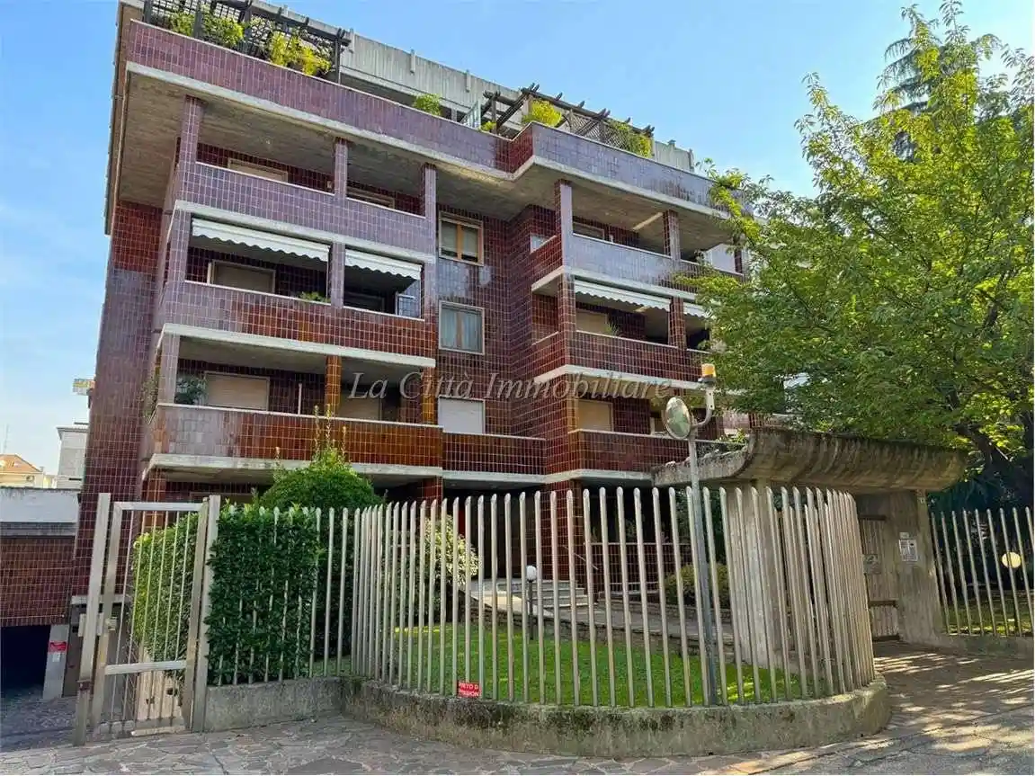 Appartamento in affitto a Novara