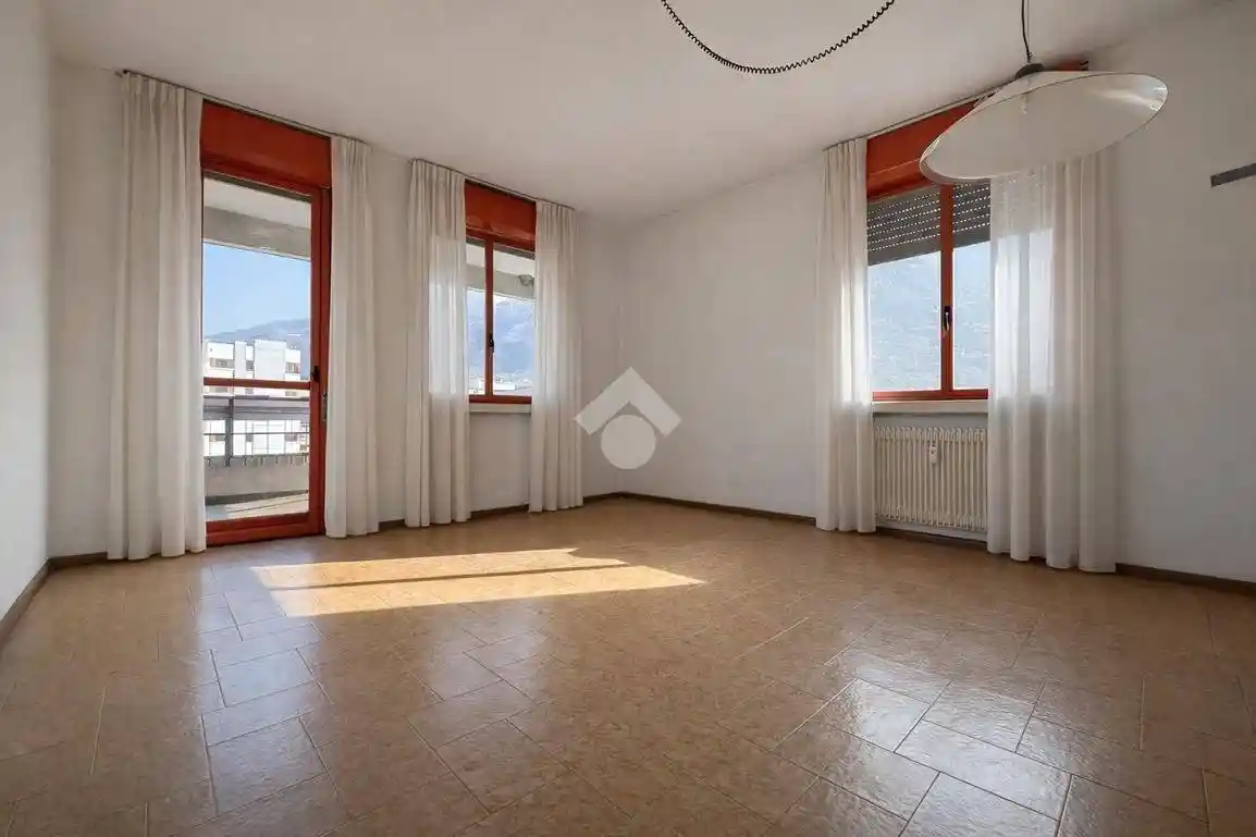 Appartamento in vendita a Sondrio