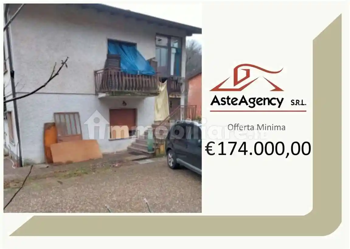 Appartamento in vendita a Cuvio