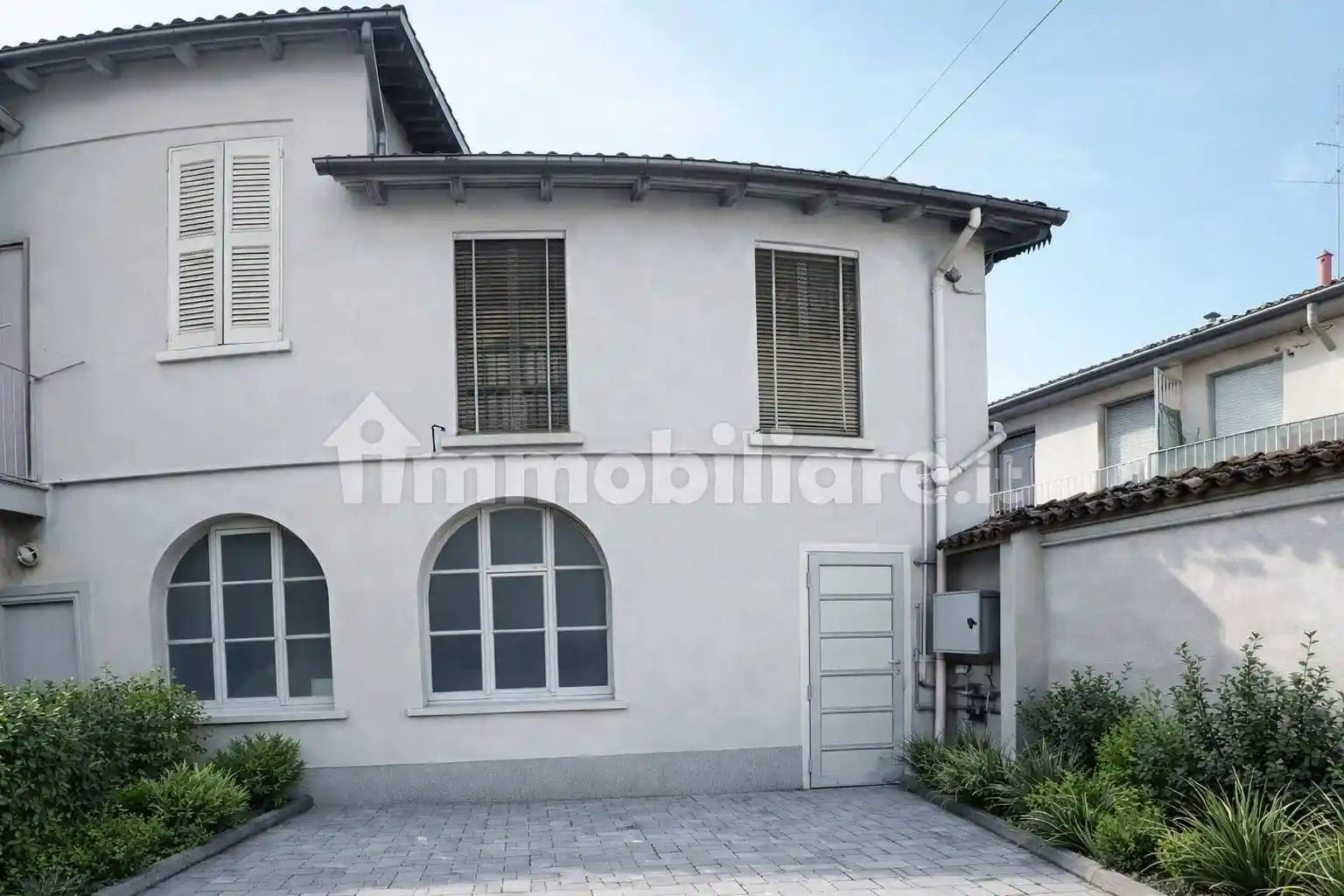 Palazzo - Edificio in vendita a Verano Brianza