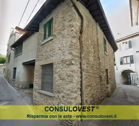 Appartamento in vendita a Ponte Lambro