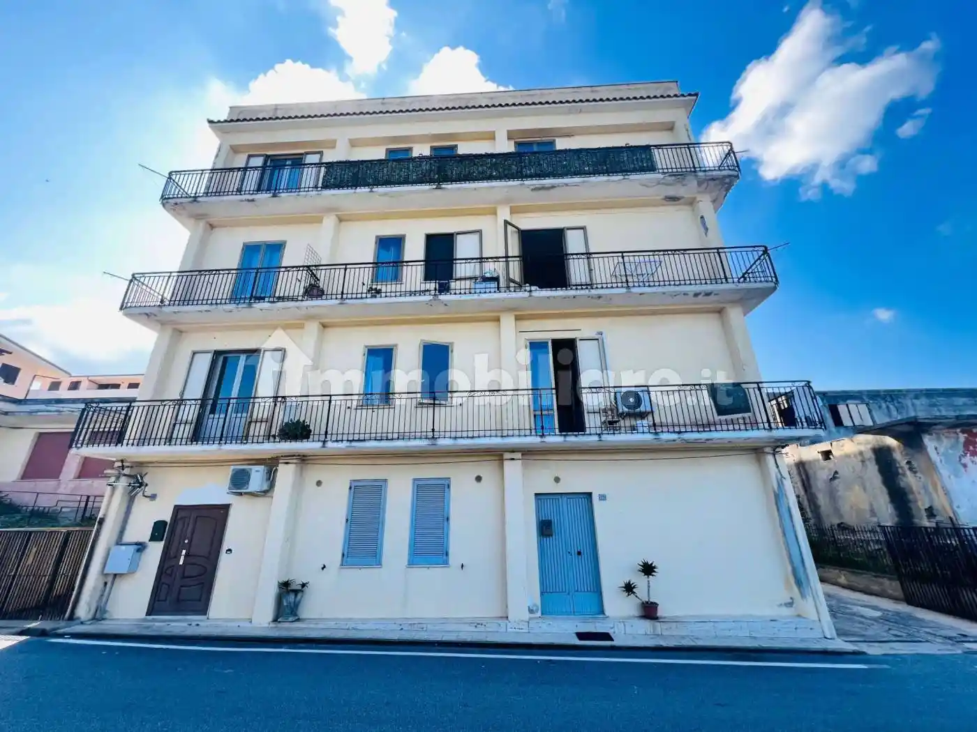 Appartamento in vendita a Briatico