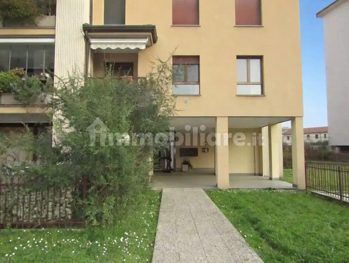 Appartamento in vendita a Monza