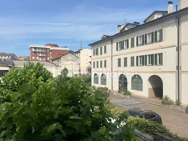 Appartamento in affitto a Varese