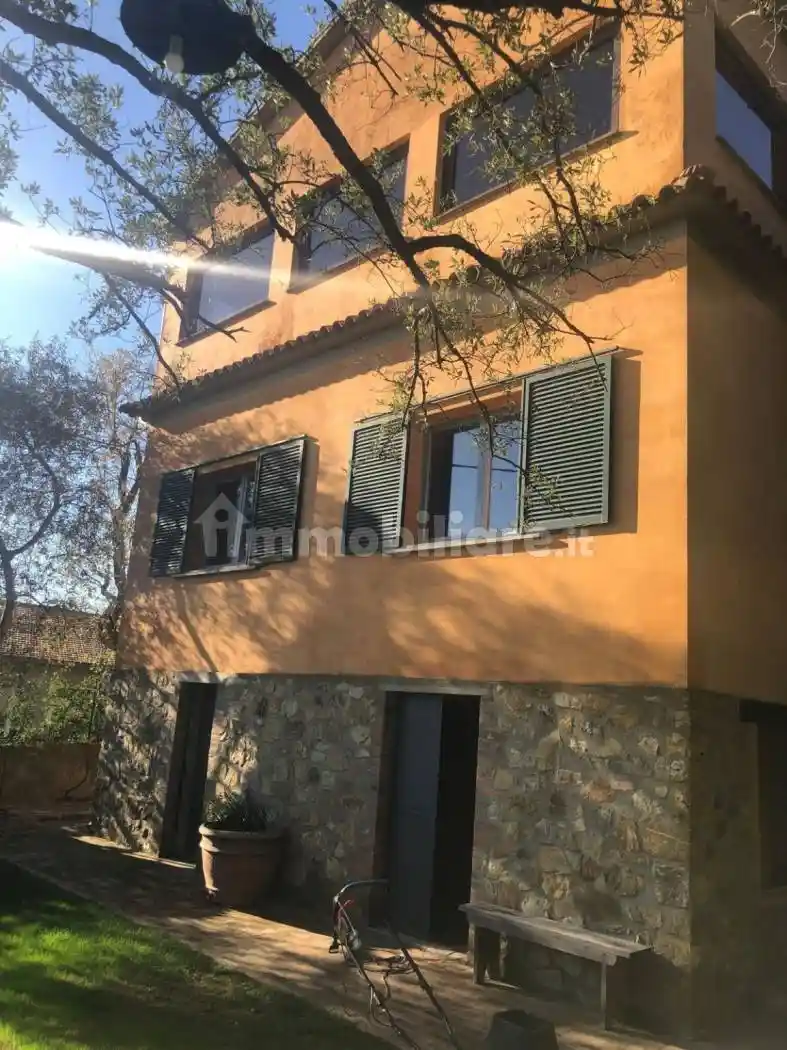 Villa in vendita a Magliano in Toscana