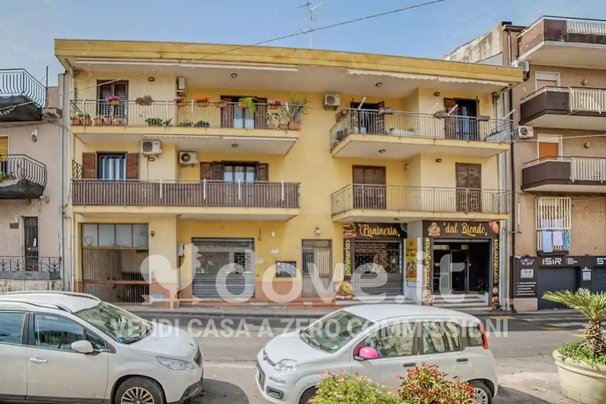 Appartamento in vendita a Aci Catena