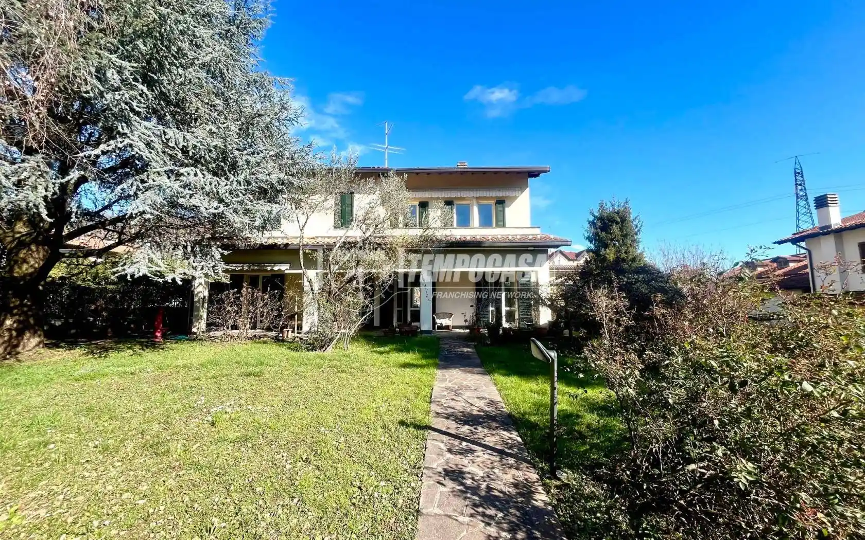 Villa in vendita a Mozzo