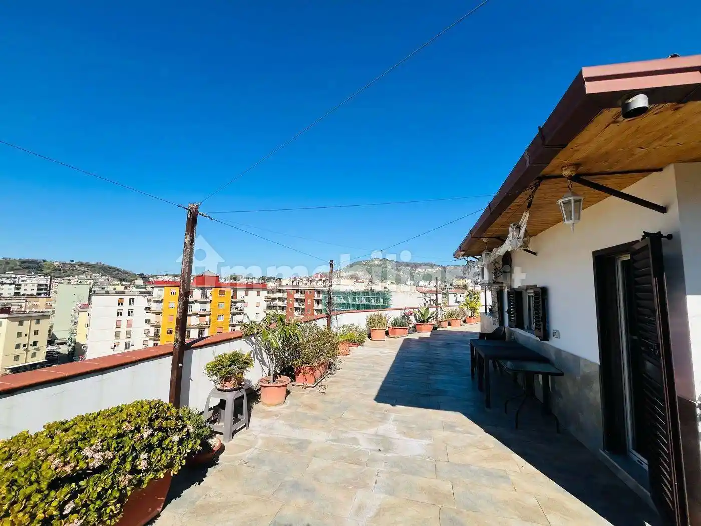 Appartamento in affitto a Napoli