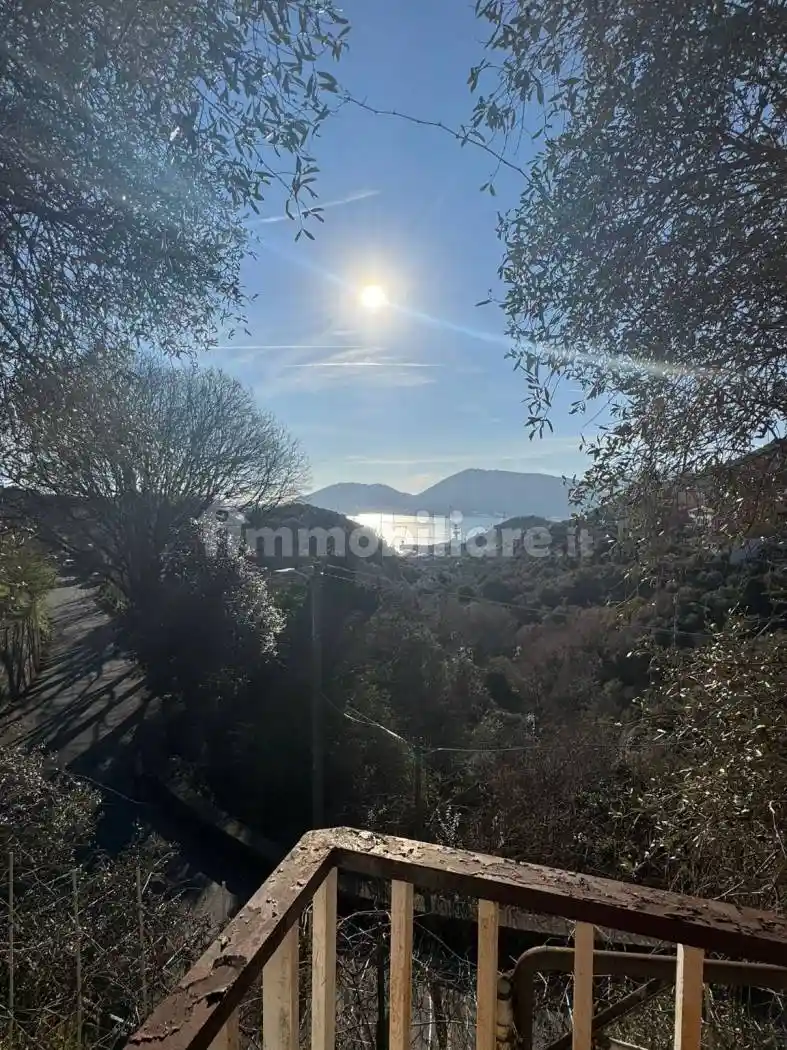 Villa in vendita a La Spezia