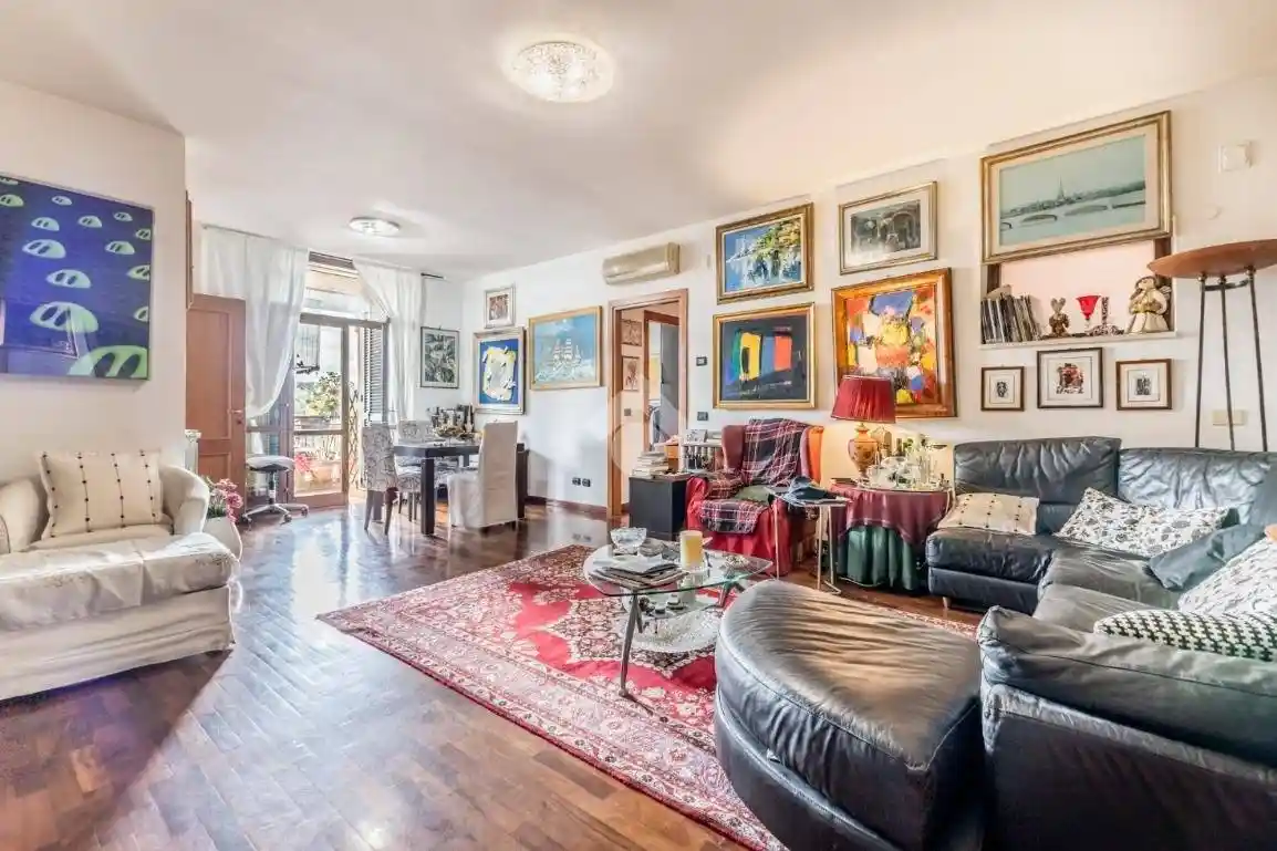 Appartamento in vendita a Roma