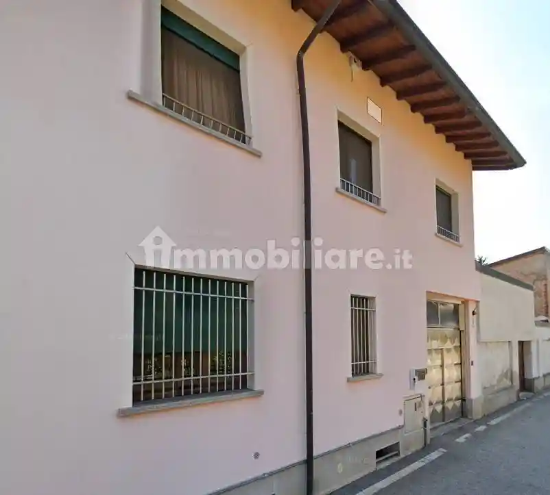Casa indipendente in vendita a Arluno