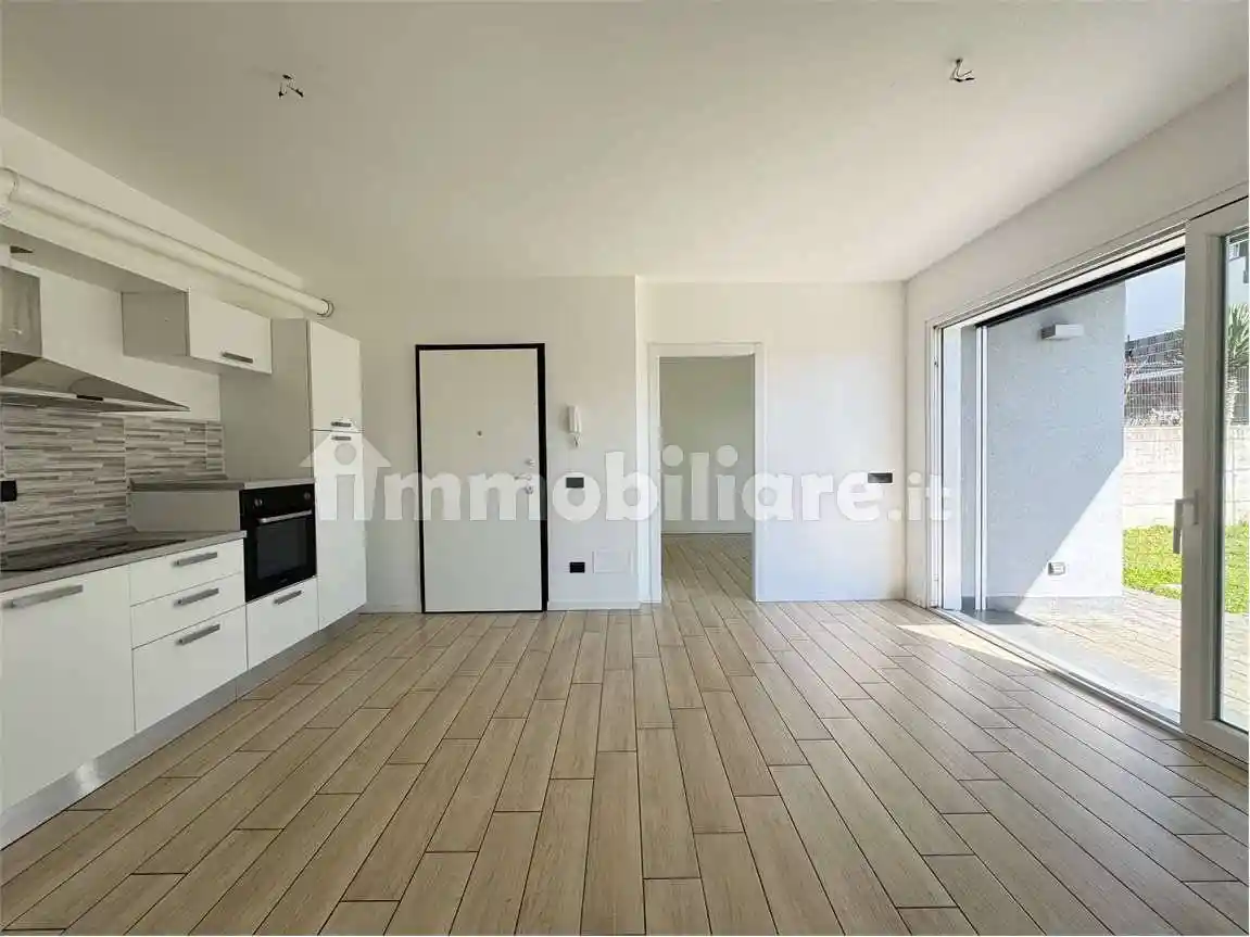 Appartamento in vendita a Bizzarone