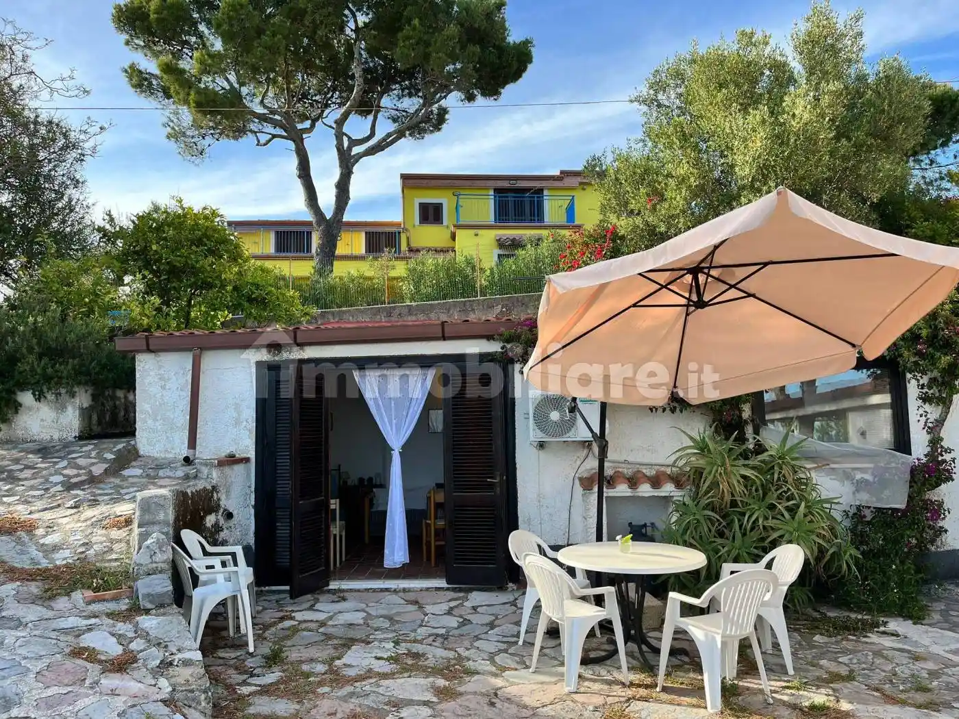 Appartamento in affitto a Centola