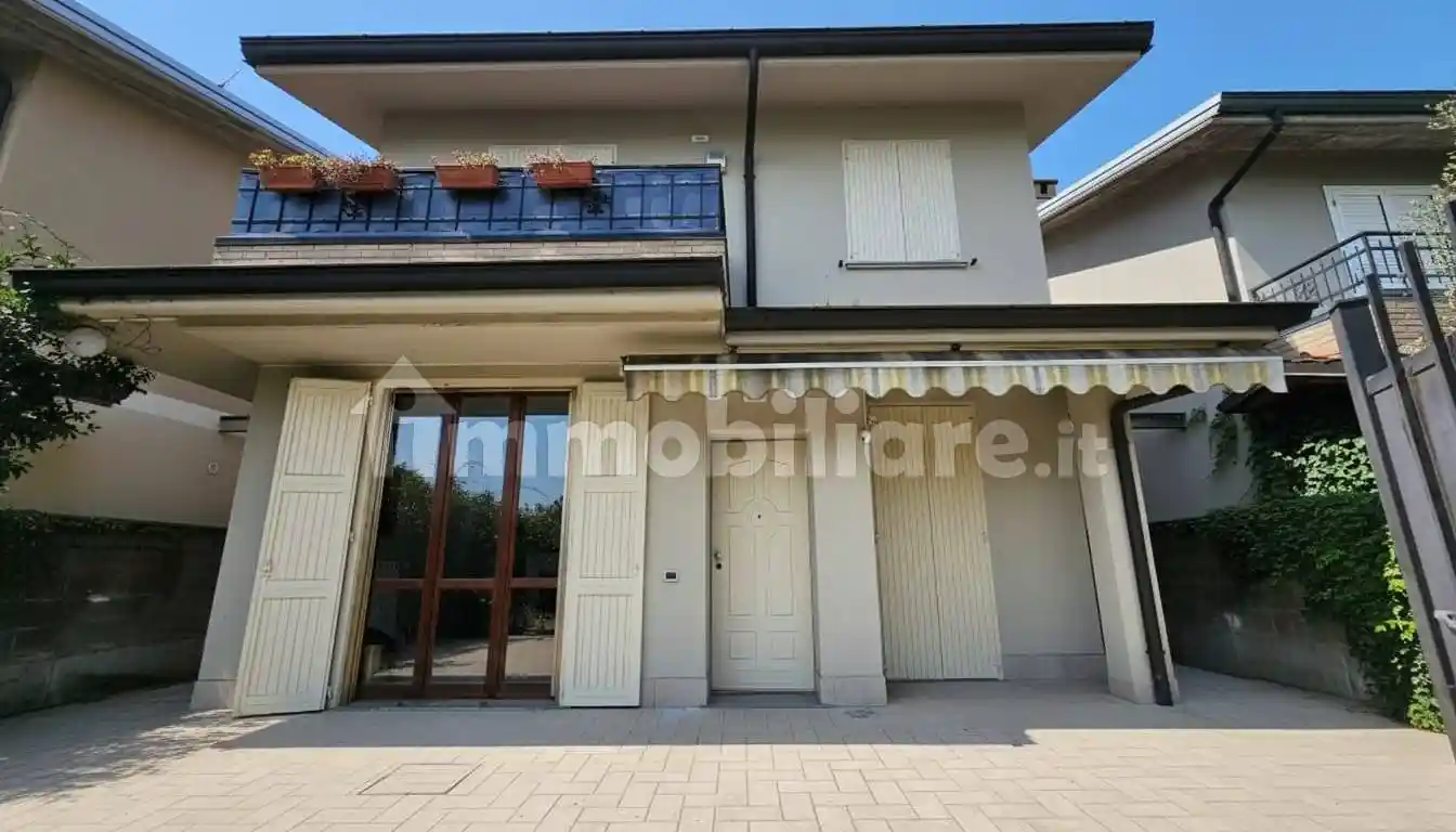 Villa in vendita a Massalengo