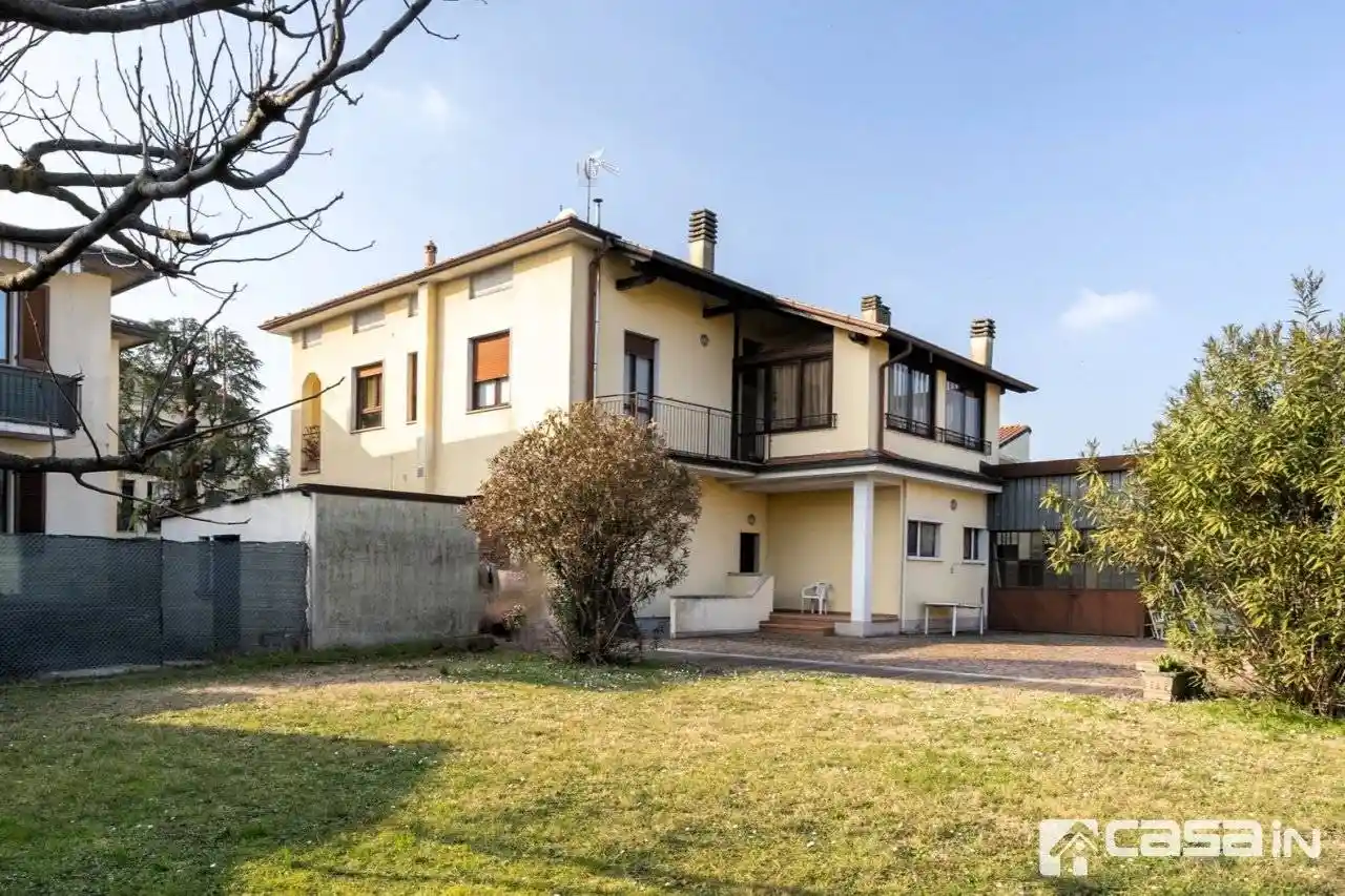 Villa in vendita a Vaprio d'Adda