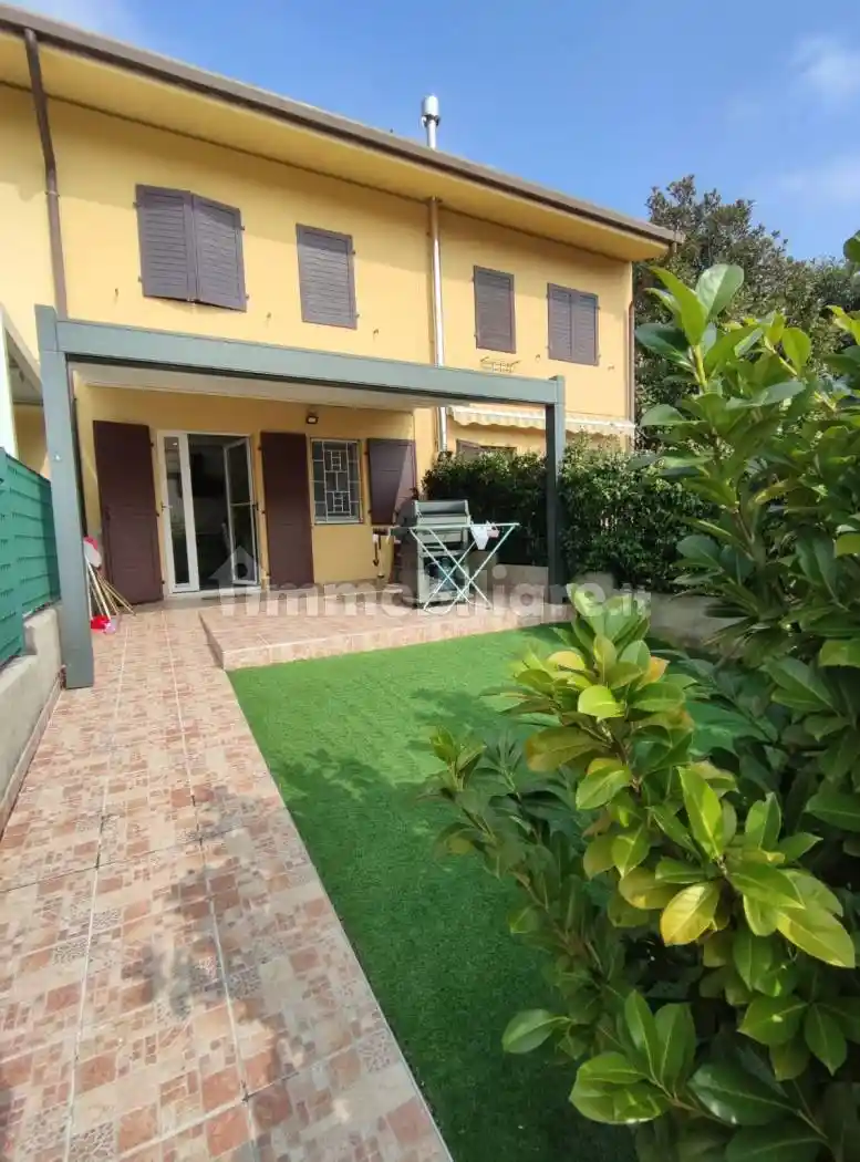 Villetta a schiera in vendita a Manzano