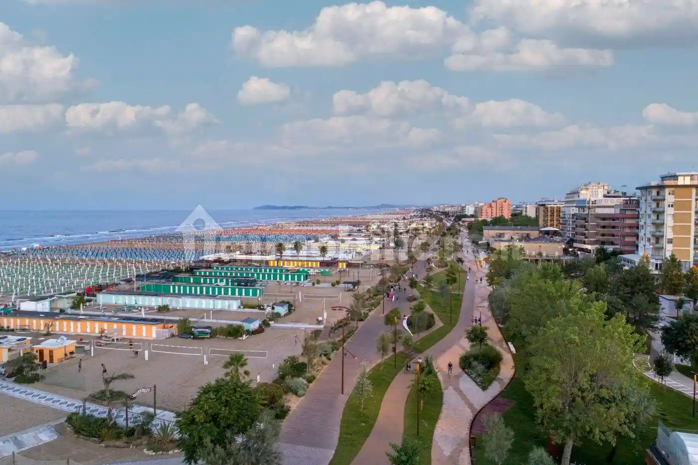 Palazzo - Edificio in vendita a Rimini