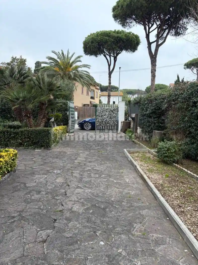 Villa in vendita a Santa Marinella