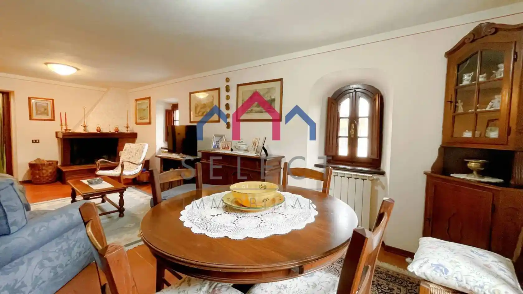 Casa indipendente in vendita a Borgo a Mozzano