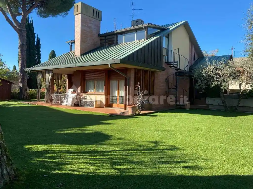 Villa in vendita a Firenze