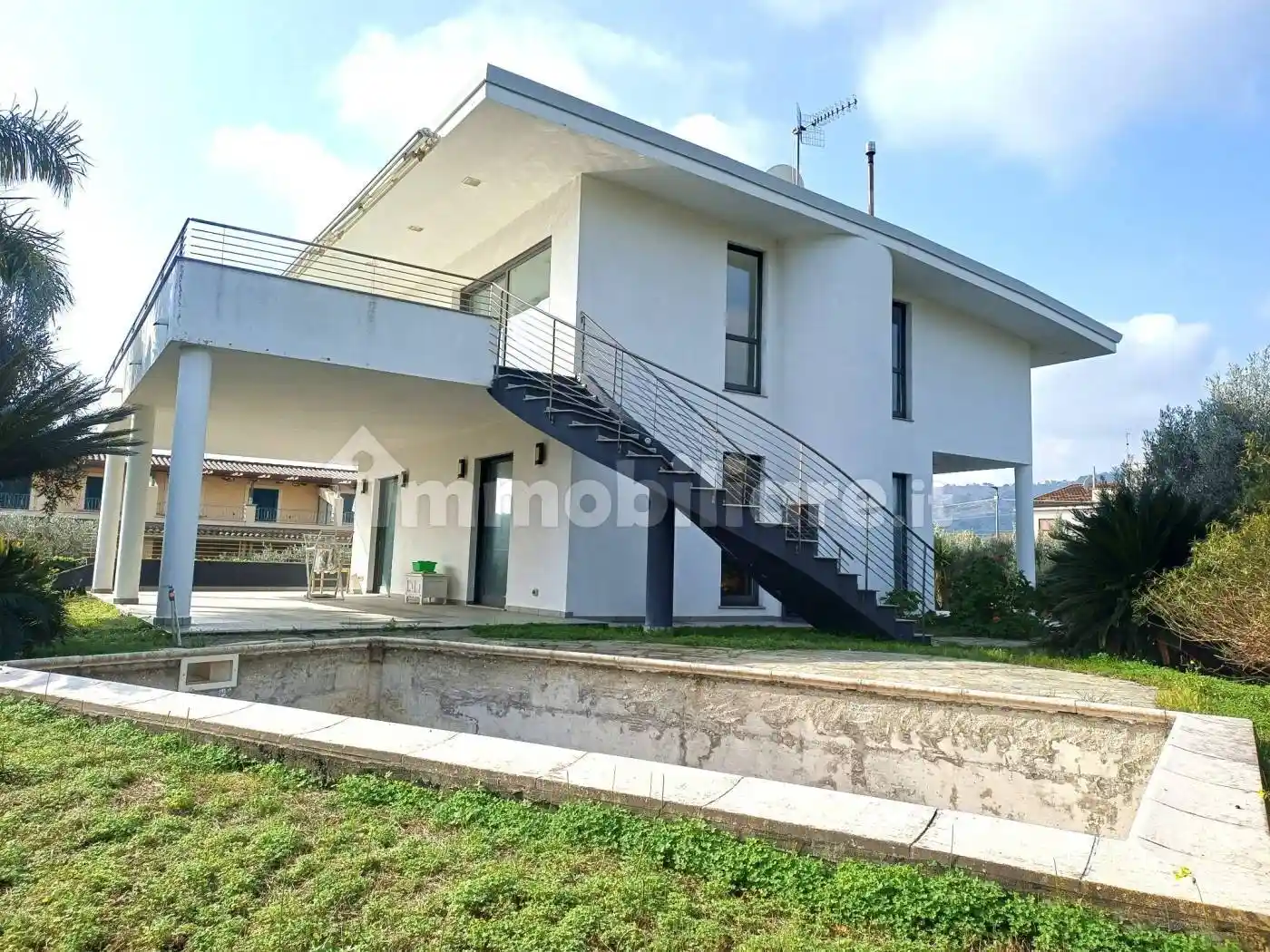 Villa in vendita a San Sostene